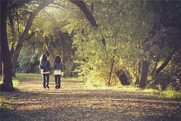 梦见漫步是什么意思 梦见漫步是什么意思