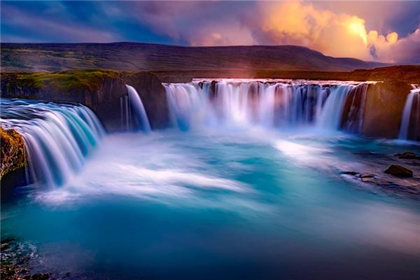 梦见瀑布是什么意思 梦见瀑布是什么意思