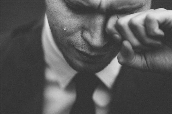 梦见眼泪是什么意思 梦见眼泪是什么意思