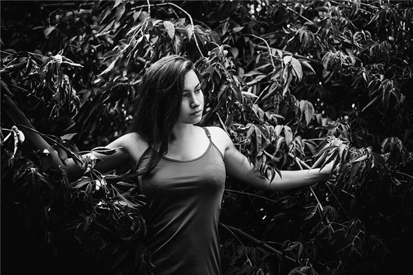 梦见丑女是什么意思 梦见丑女是什么意思