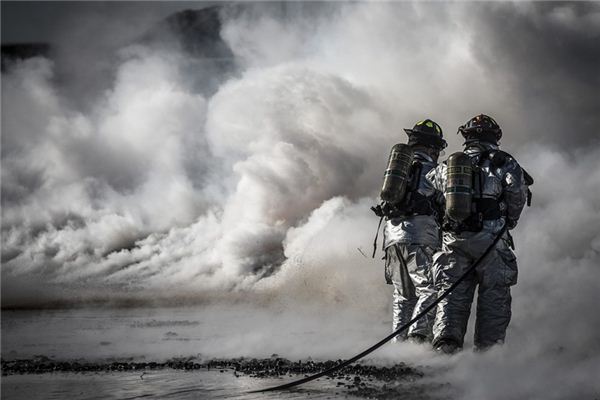 梦见消防员是什么意思 梦见消防员是什么意思