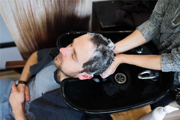 梦见头皮屑是什么意思 梦见头皮屑是什么意思