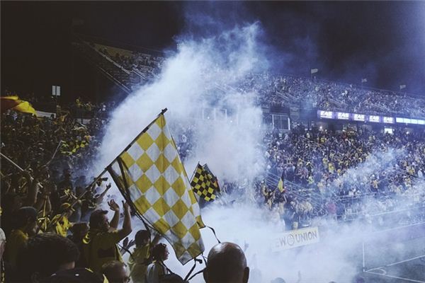 梦见旗手是什么意思 梦见旗手是什么意思