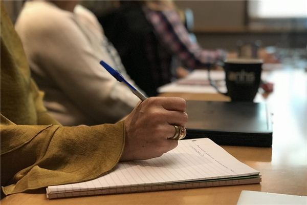 梦见读书写字是什么意思 梦见读书写字是什么意思