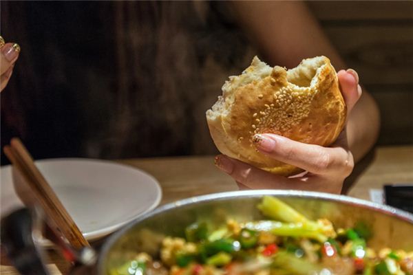 梦见买烧饼是什么意思 梦见买烧饼是什么意思
