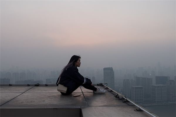 梦见老婆跳楼是什么意思 梦见老婆跳楼是什么意思