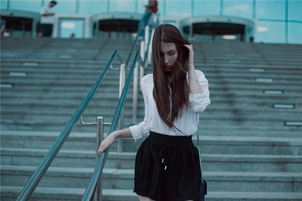 梦见穿衬衫是什么意思 梦见穿衬衫是什么意思