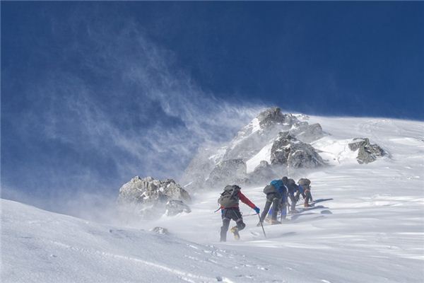 梦见逆风是什么意思 梦见逆风是什么意思